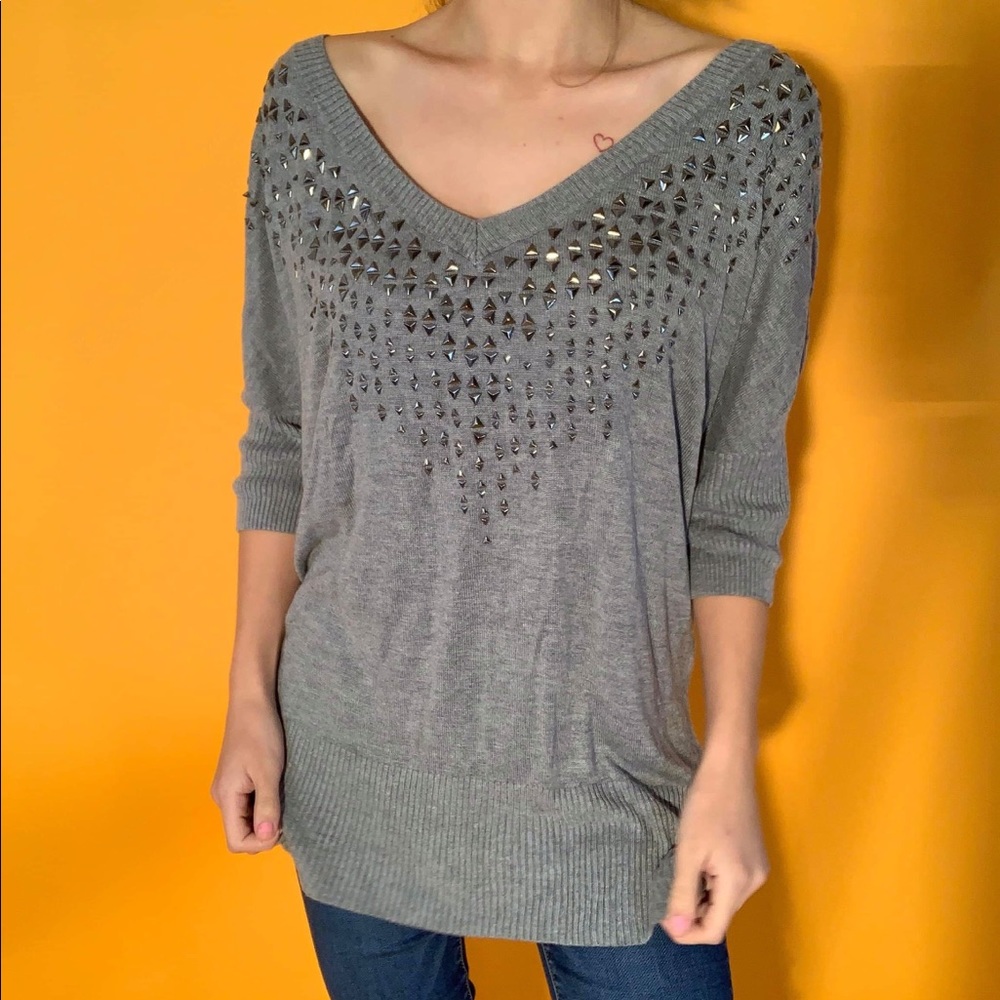 UNIO gray half sleeve embellished